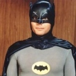 Astro de Batman, Adam West morre aos 88 anos