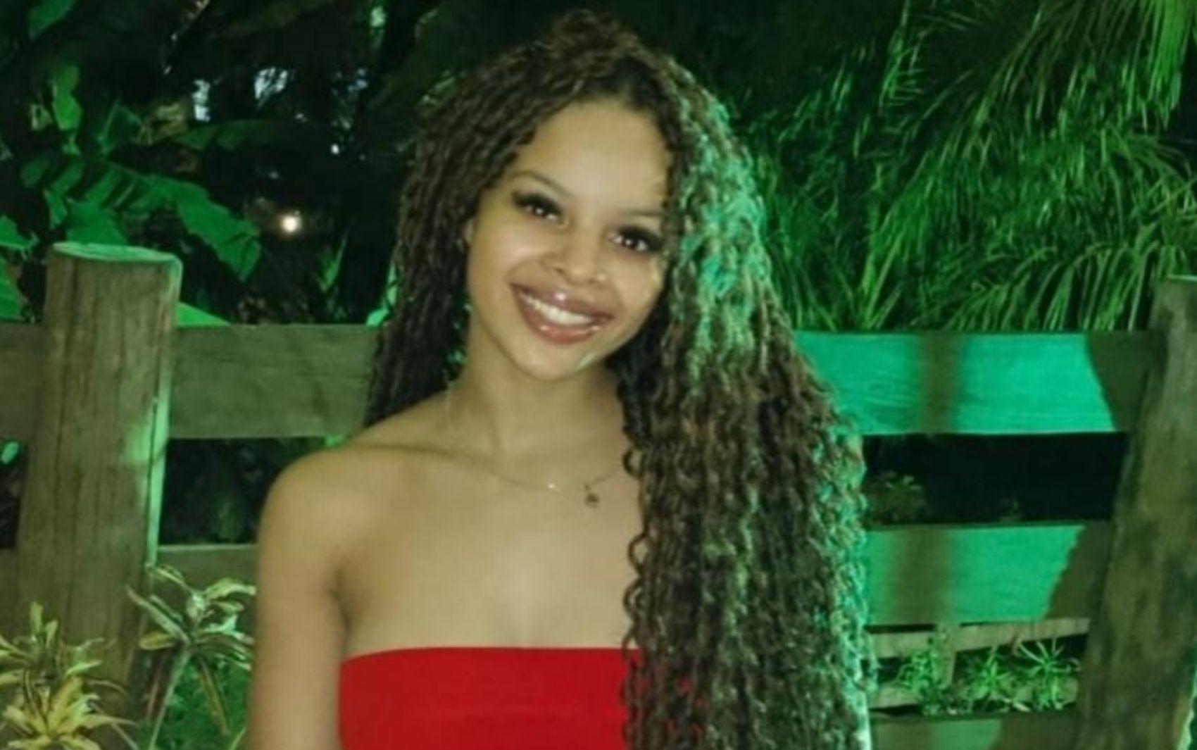 Irmã de jovem que desapareceu após cair no Lago Serra da Mesa diz que ela não sabia nadar e estava sem colete | Daqui