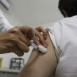 Vacina contra febre amarela volta ao estoque de postos de Goiânia