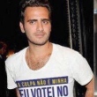 Criador da camiseta 'A Culpa não é minha - Eu votei no Aécio' evita comentários