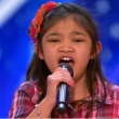 Assista: Menina de nove anos surpreende jurados ao cantar no 'America's Got Talent' 