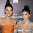 Camisetas da marca de Kendall e Kylie Jenner saem de linha após polêmica