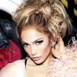 Jennifer Lopez posa de lingerie para revista e fala sobre alimentação