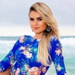 Bailarina do “Domingão”, Natacha Horana conta que não é mestiça