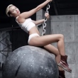 Miley Cyrus confessa ter usado maconha antes de gravar clipe de ‘Wrecking Ball’