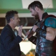 Mark Ruffalo acidentalmente vaza trecho de ‘Thor: Ragnarok’ durante premiere