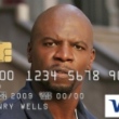 Jovem pede autorização para colocar foto de Terry Crews em cartão de débito e ator responde