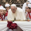 Papa Francisco comemora 81 anos e 'apaga velinhas' em pizza gigante