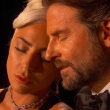 Lady Gaga e Bradley Cooper na performance da música 'Shallow' durante o Oscar
