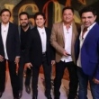 Os 'Amigos' Zezé Di Camargo, Luciano, Chitãozinho, Xororó e Leonardo em 1998 e em 2019