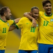 Everton Ribeiro, Neymar e Lucas Paquetá comemoram