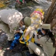 Turista é resgatada após cair durante passeio em cachoeira de Pirenópolis, Goiás