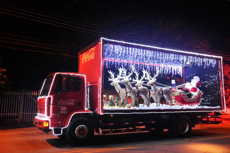 Caravana de Natal Coca-Cola leva a magia para diversas cidades de Goiás